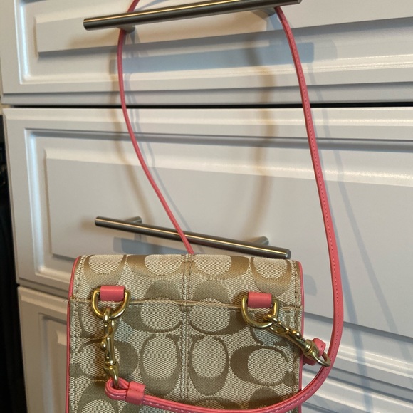 Coach mini crossbody purse - authentic - Picture 2 of 4